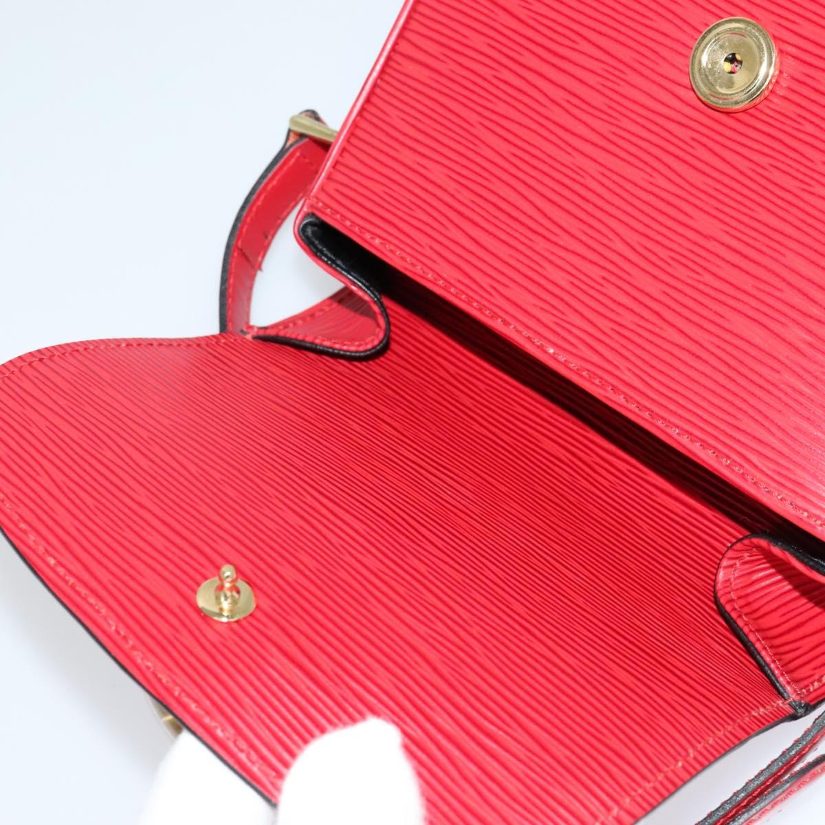 Louis Vuitton Saint Cloud Red Leather Shoulder Bag (Pre-Owned)