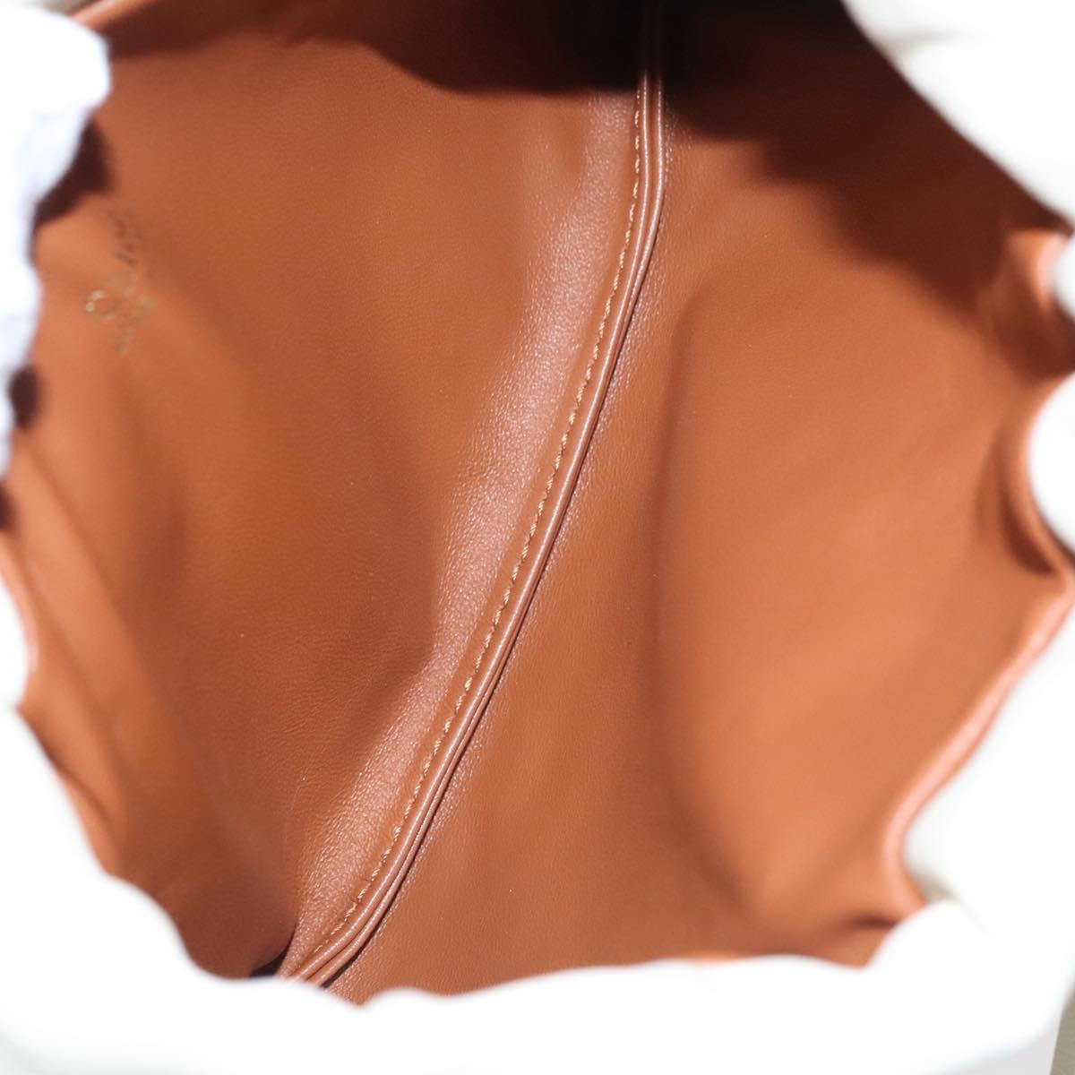 Chloé White Leather Handbag (Pre-Owned)