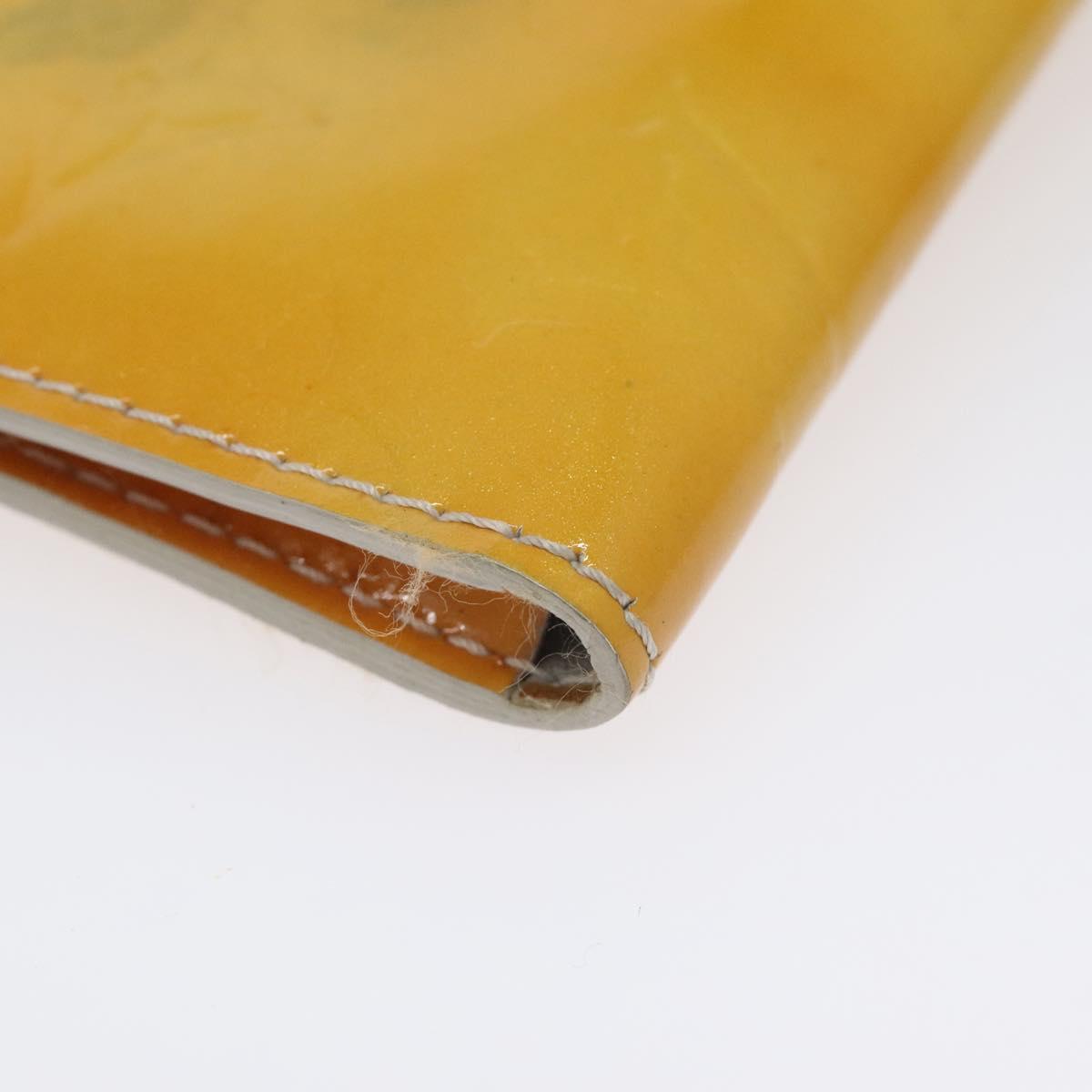 Louis Vuitton Kenmare Yellow Patent Leather Clutch Bag (Pre-Owned)