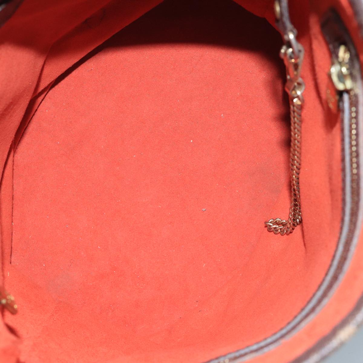 Louis Vuitton Marais White Canvas Shoulder Bag (Pre-Owned)