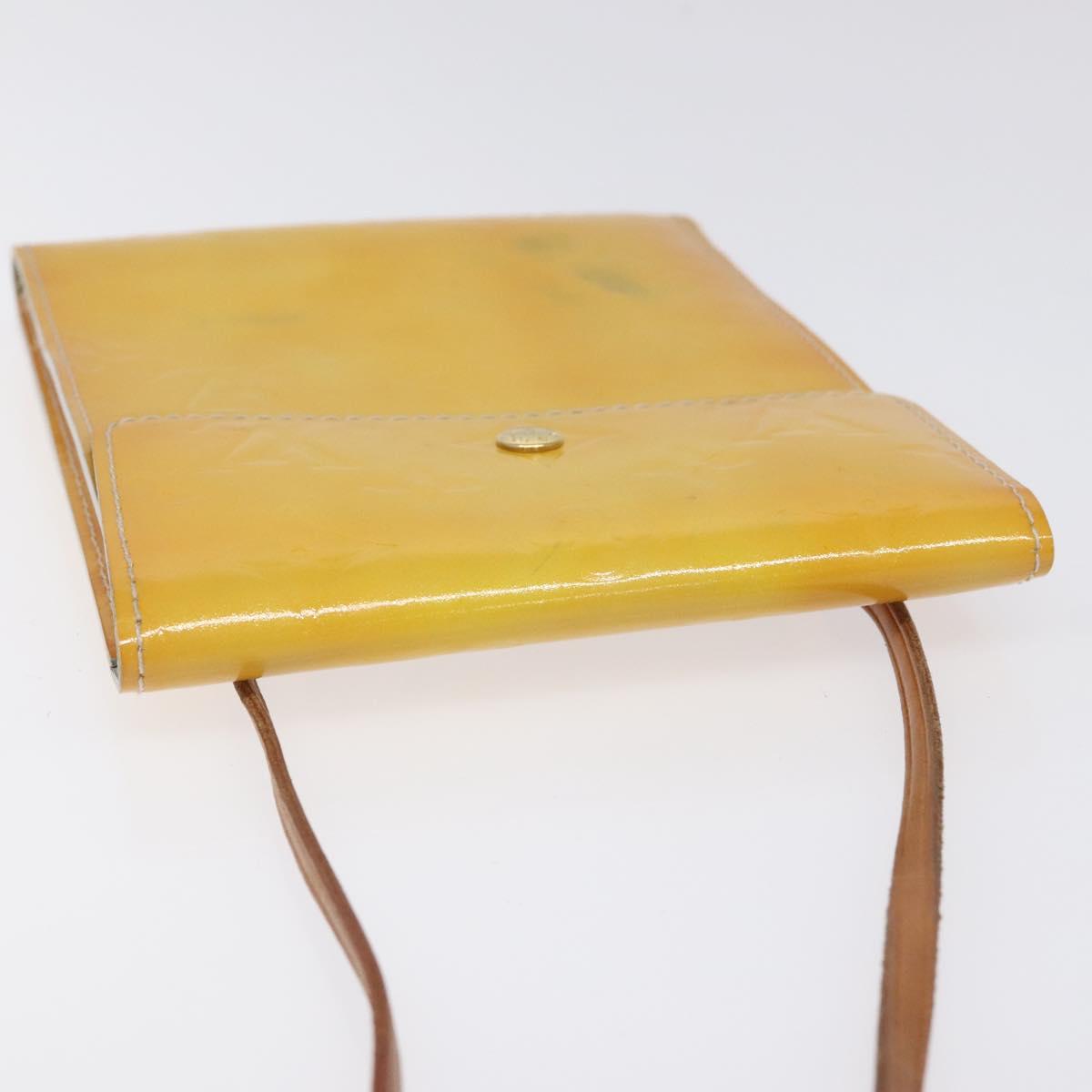 Louis Vuitton Kenmare Yellow Patent Leather Clutch Bag (Pre-Owned)