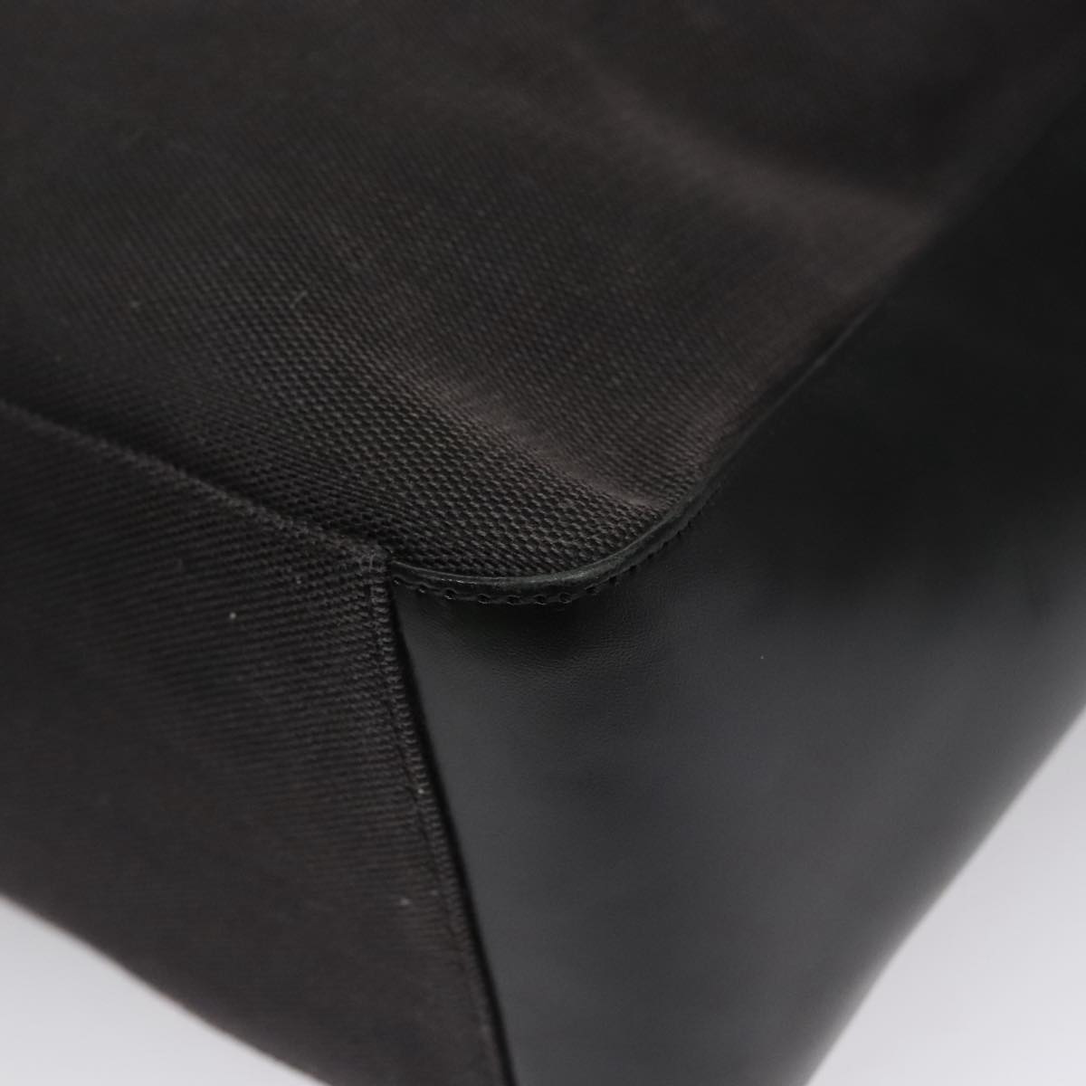 Gucci Hobo Black Canvas Shoulder Bag (Pre-Owned)