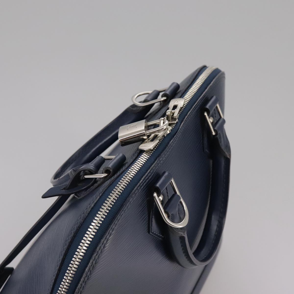 Louis Vuitton Alma Black Leather Handbag (Pre-Owned)