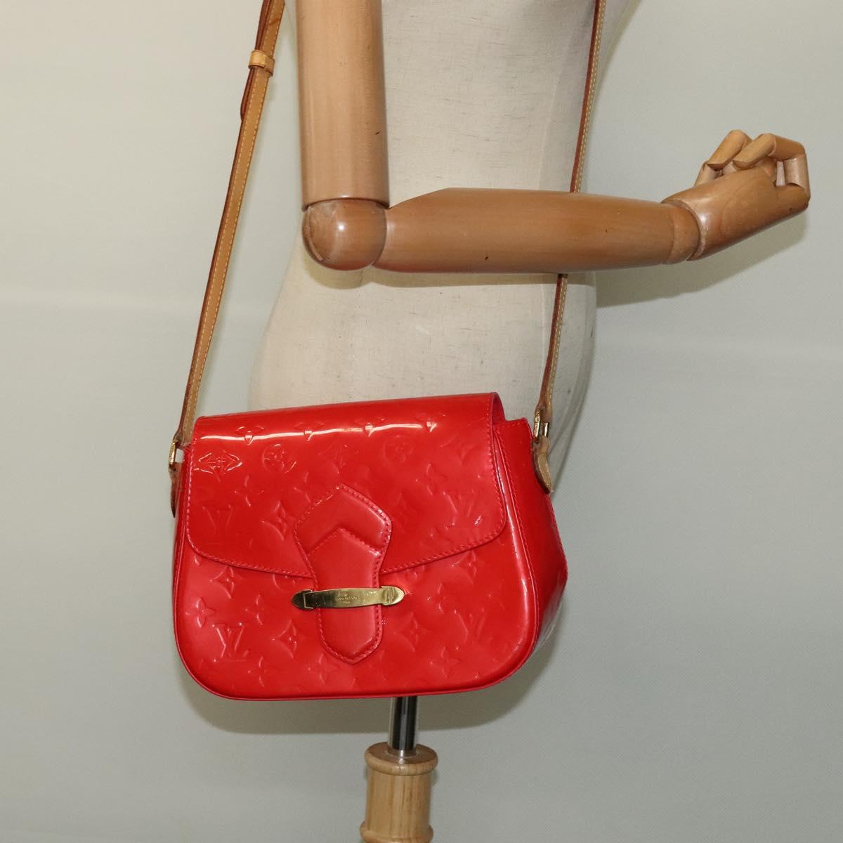 Louis Vuitton Bellflower Red Patent Leather Shoulder Bag (Pre-Owned)
