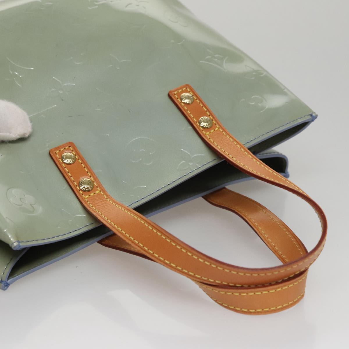Louis Vuitton Reade Blue Patent Leather Handbag (Pre-Owned)