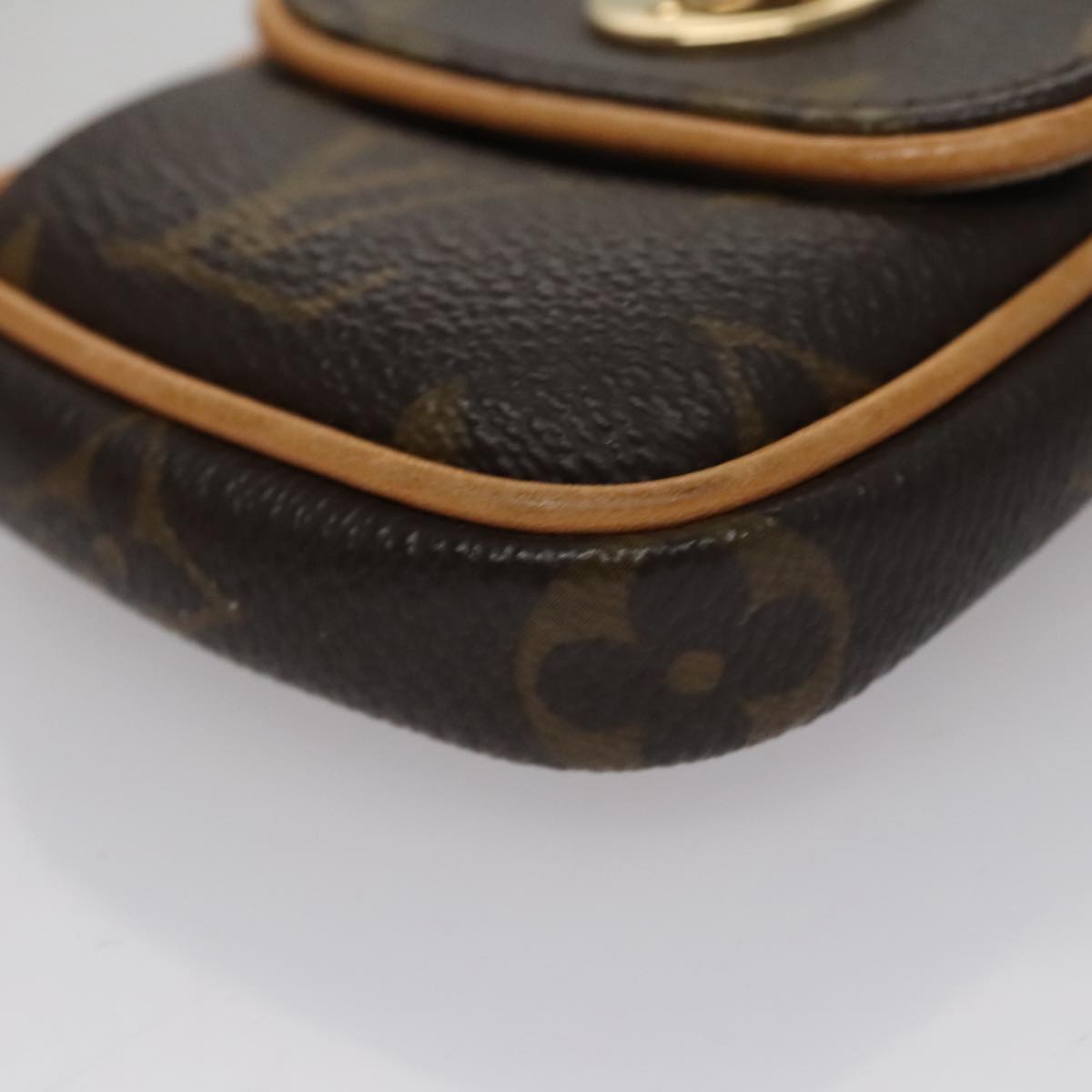 Louis Vuitton Tulum Brown Canvas Clutch Bag (Pre-Owned)