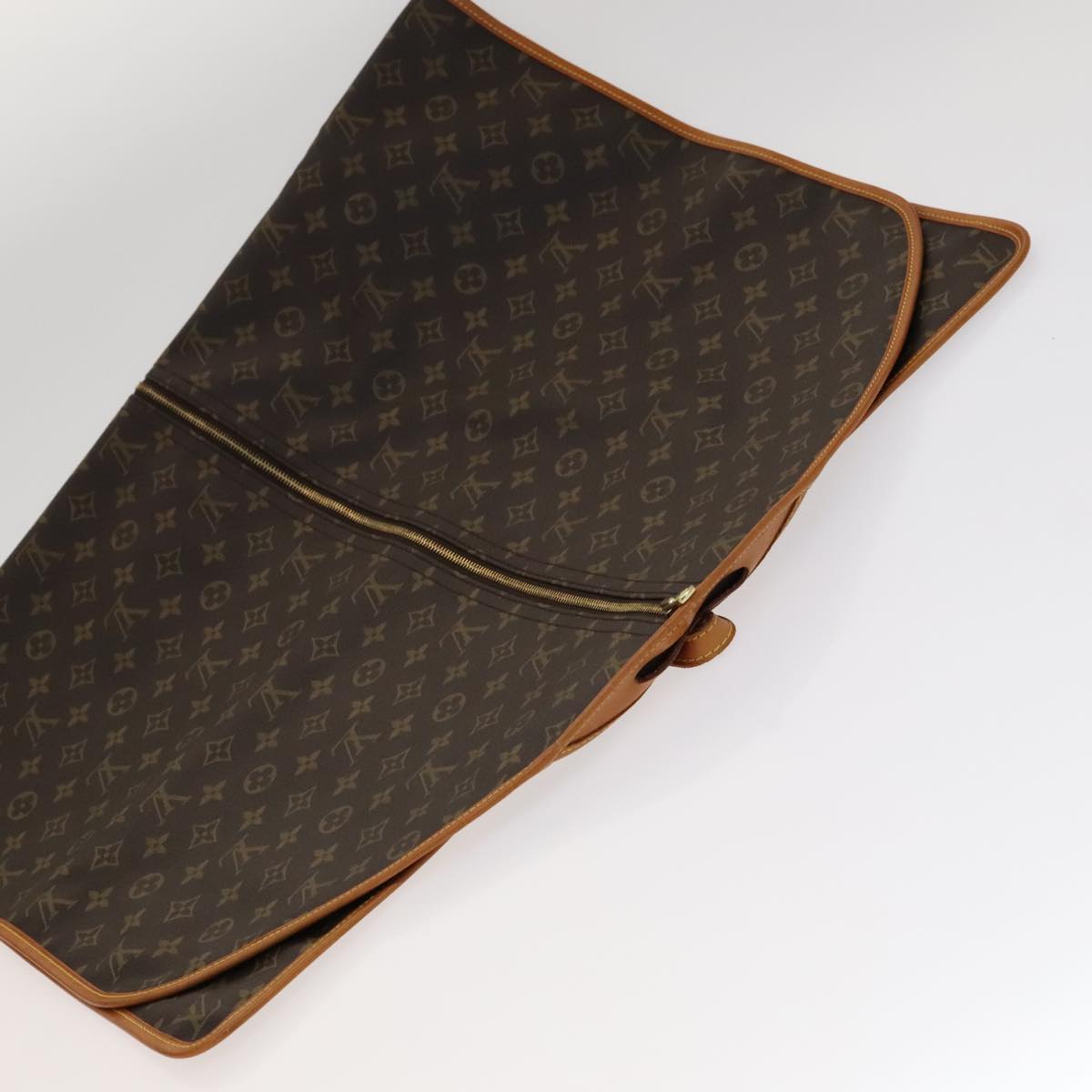 Louis Vuitton Garment Brown Canvas Travel Bag (Pre-Owned)