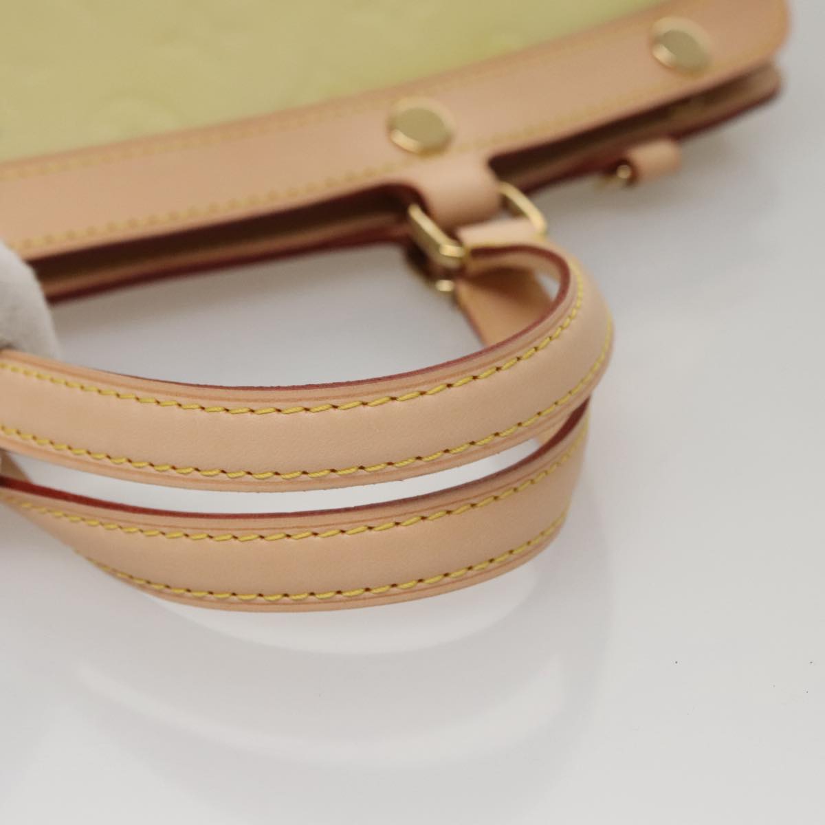 Louis Vuitton Blair Beige Patent Leather Handbag (Pre-Owned)
