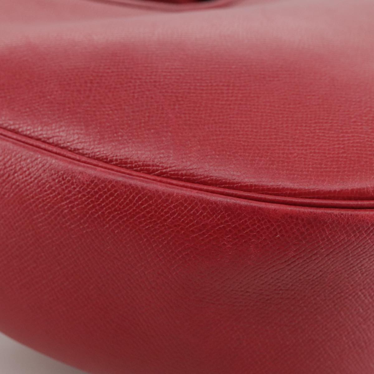Hermès Red Leather Shoulder Bag (Pre-Owned)