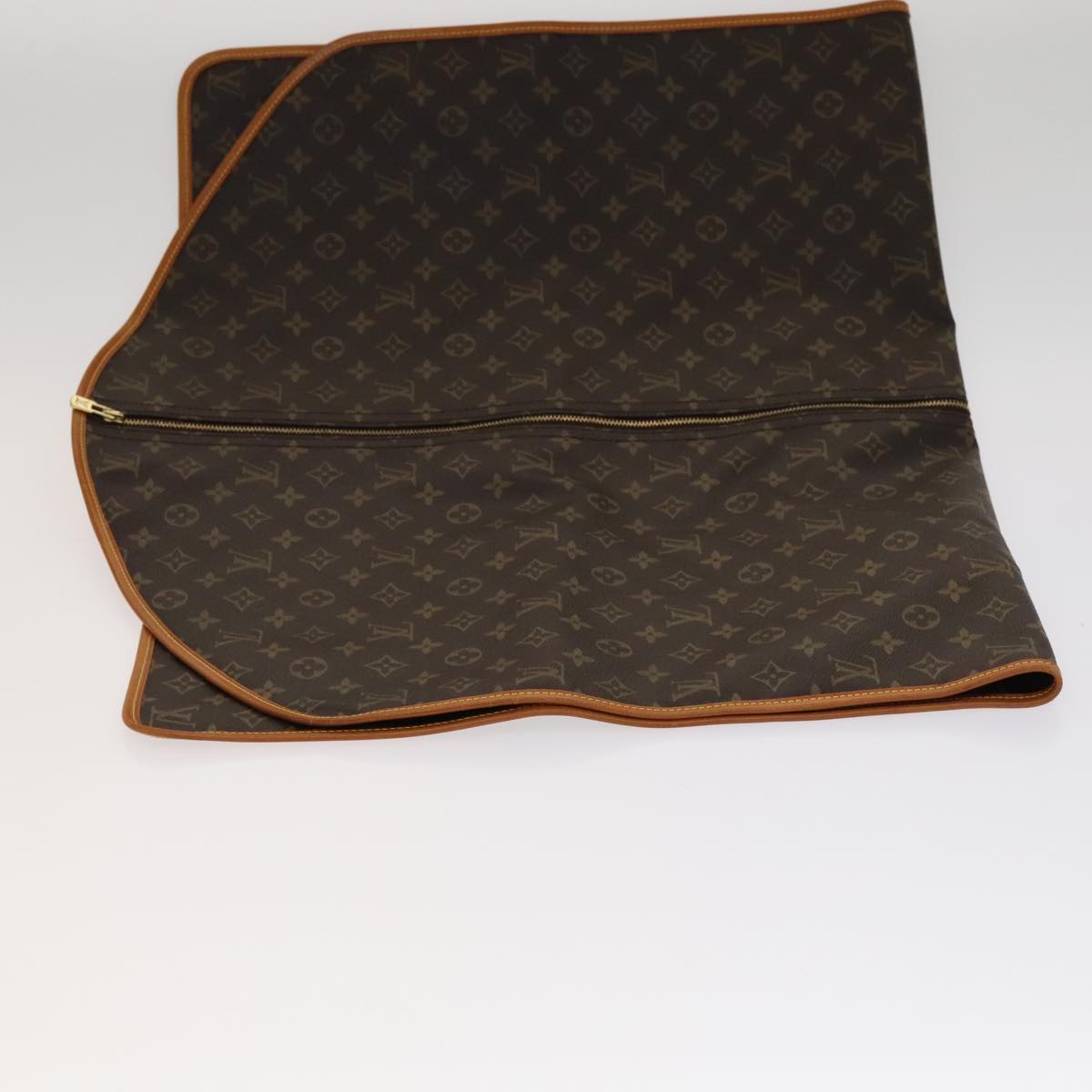 Louis Vuitton Garment Brown Canvas Travel Bag (Pre-Owned)