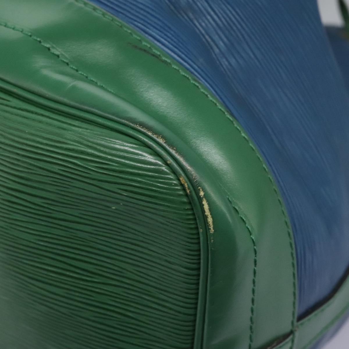 Louis Vuitton Noe Blue Leather Shoulder Bag (Pre-Owned)