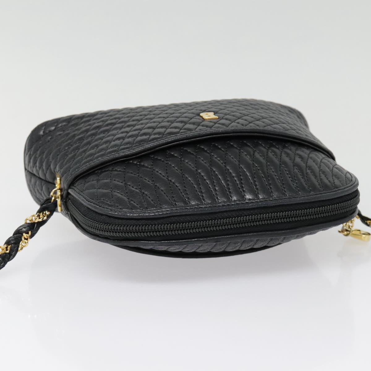 Bally Black Leather Shoulder Bag (Pre-Owned)