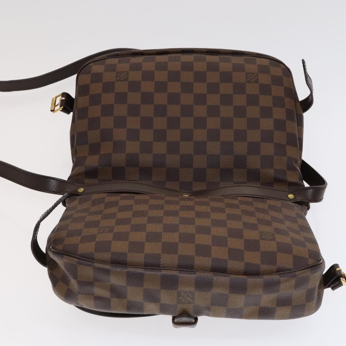 Louis Vuitton Saumur 30 Brown Canvas Shoulder Bag (Pre-Owned)