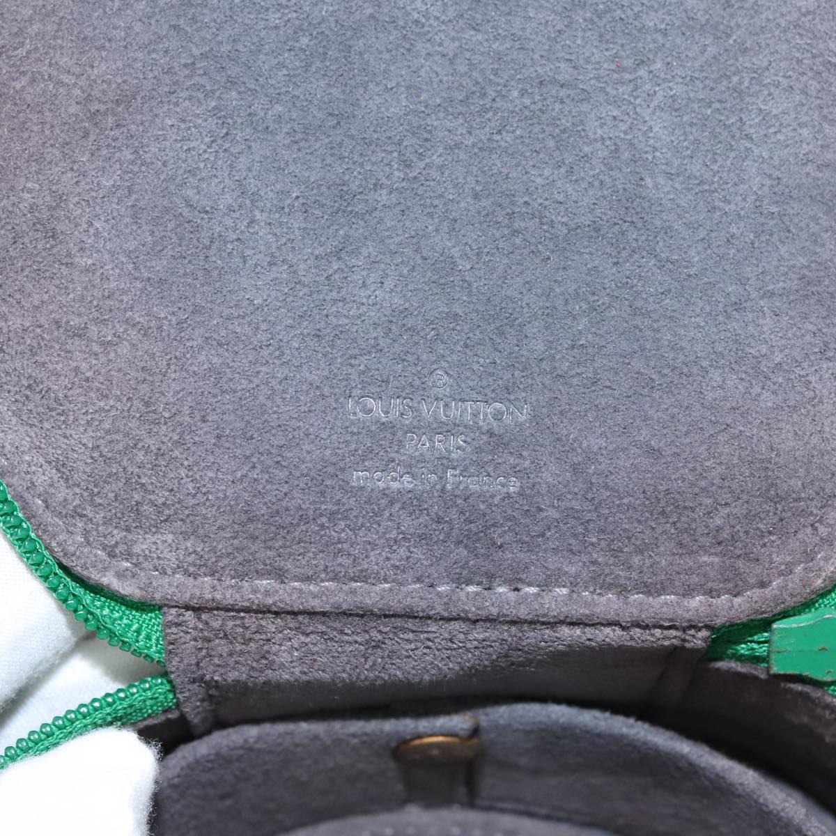Louis Vuitton Ecrin Green Leather Clutch Bag (Pre-Owned)