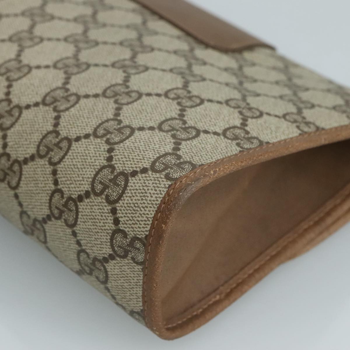 Gucci Ophidia Beige Canvas Clutch Bag (Pre-Owned)