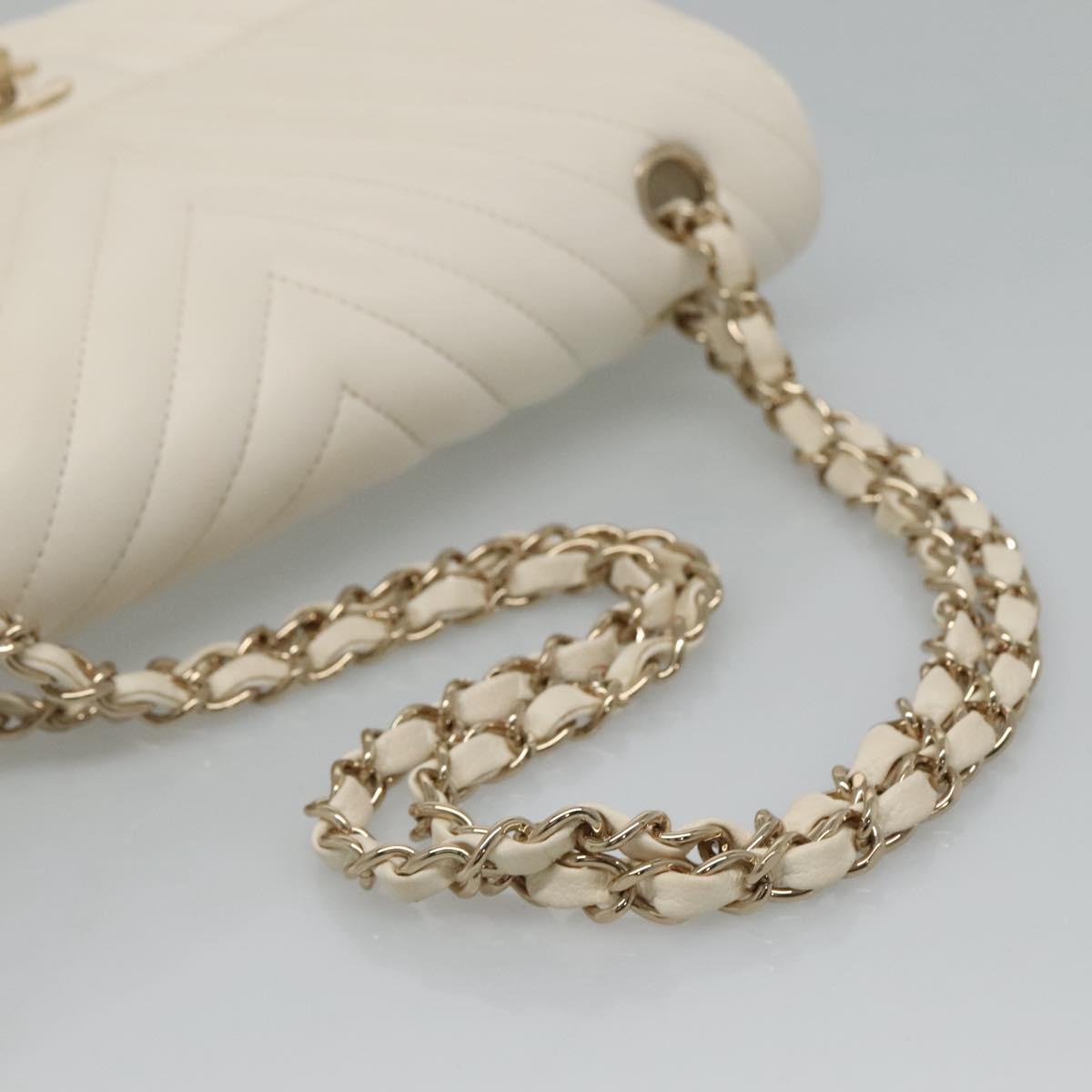 Chanel Double Flap White Leather Shoulder Bag (Pre-Owned)
