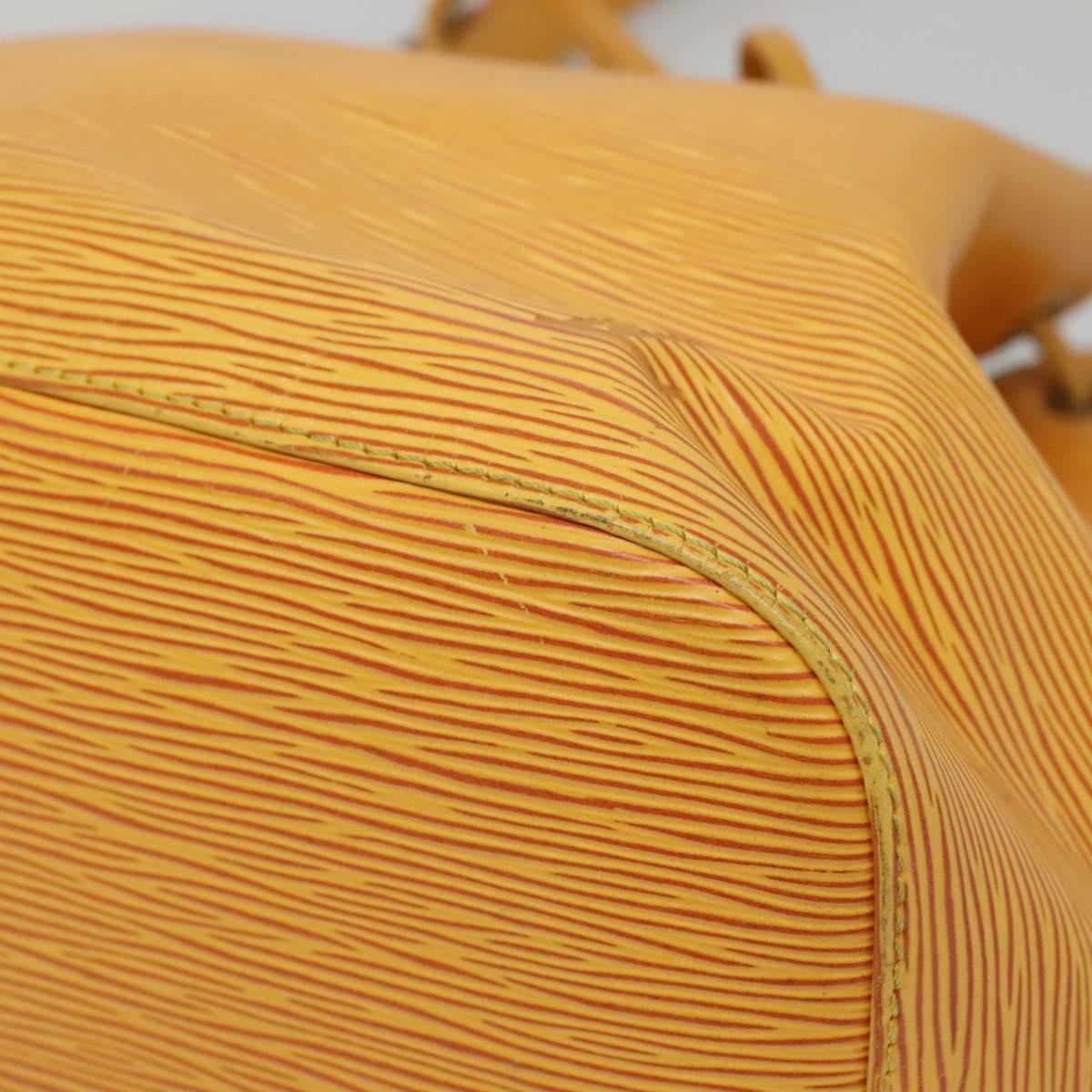 Louis Vuitton Noé Yellow Leather Shoulder Bag (Pre-Owned)