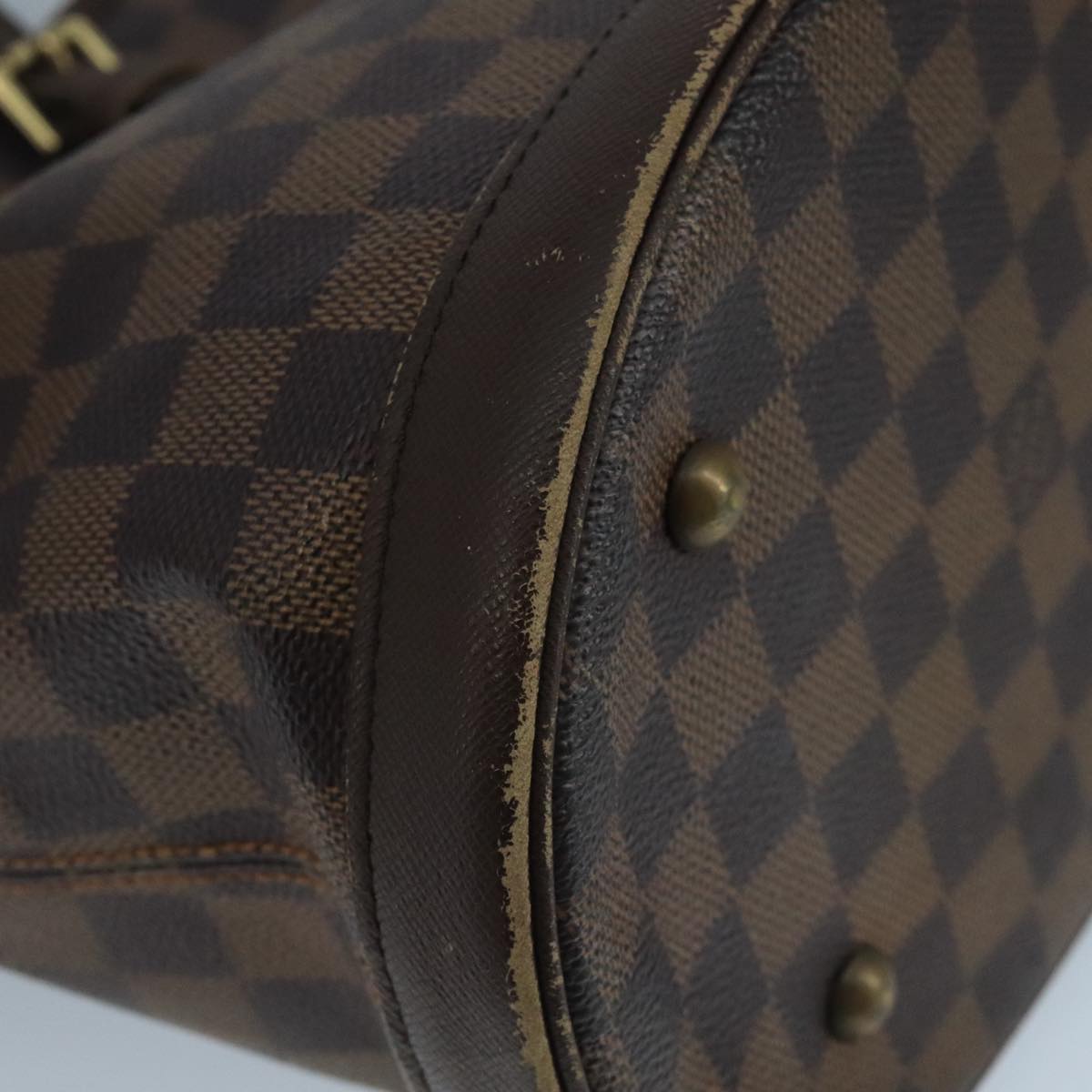 Louis Vuitton Marais White Canvas Shoulder Bag (Pre-Owned)