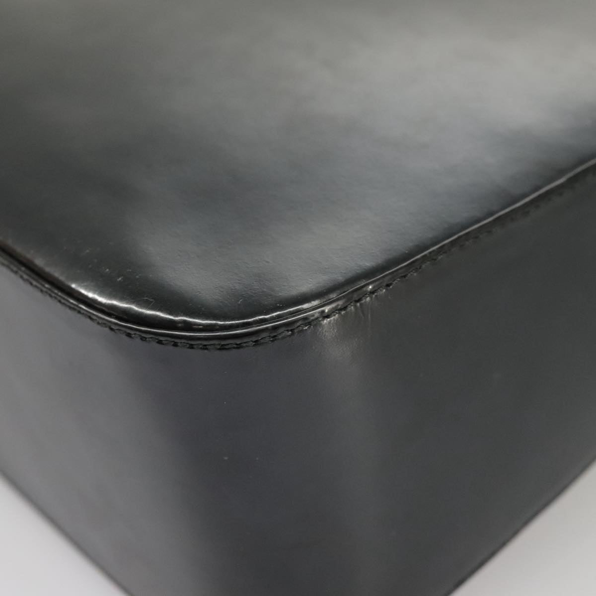 Salvatore Ferragamo Gancini Black Leather Handbag (Pre-Owned)