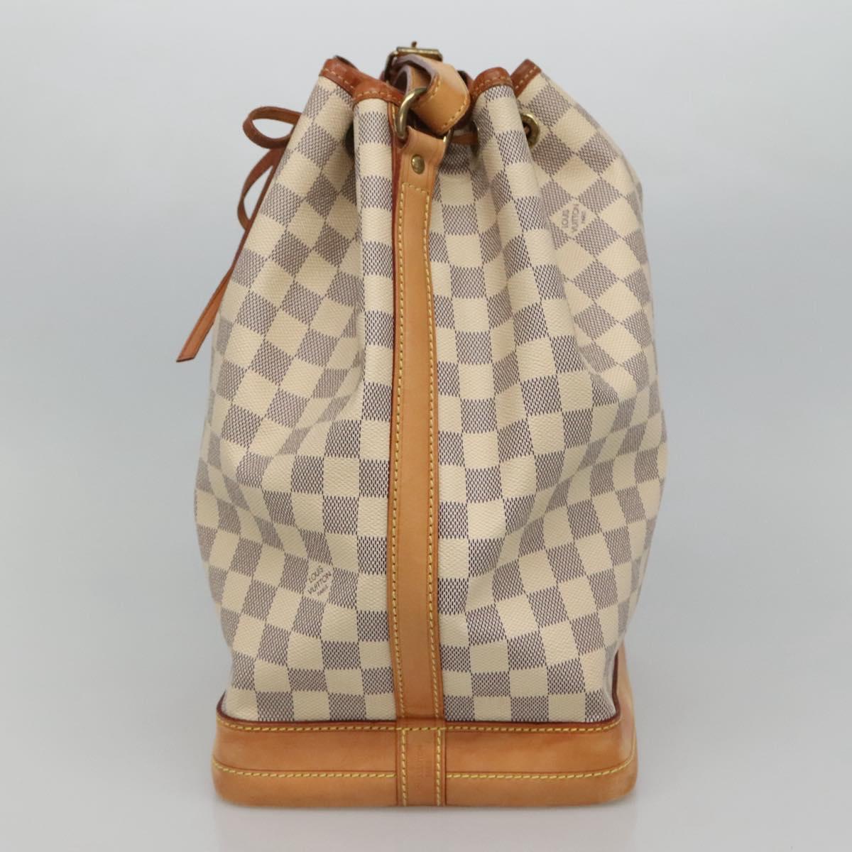 Louis Vuitton Noé White Canvas Shoulder Bag (Pre-Owned)