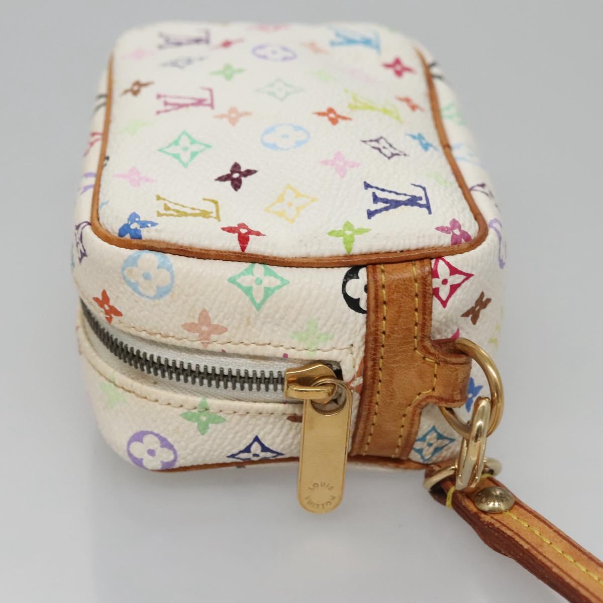Louis Vuitton Wapiti White Canvas Clutch Bag (Pre-Owned)