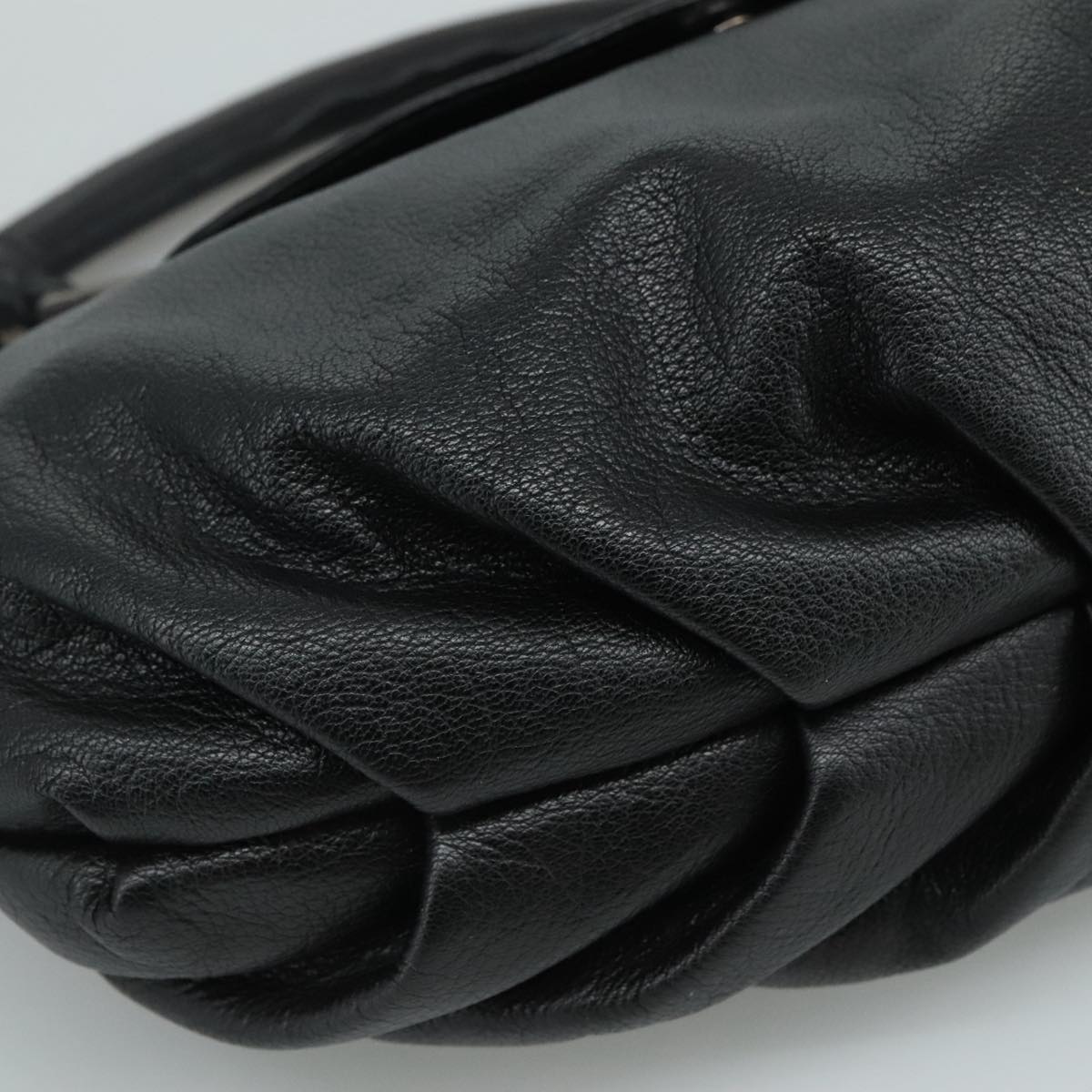 Salvatore Ferragamo Black Leather Handbag (Pre-Owned)