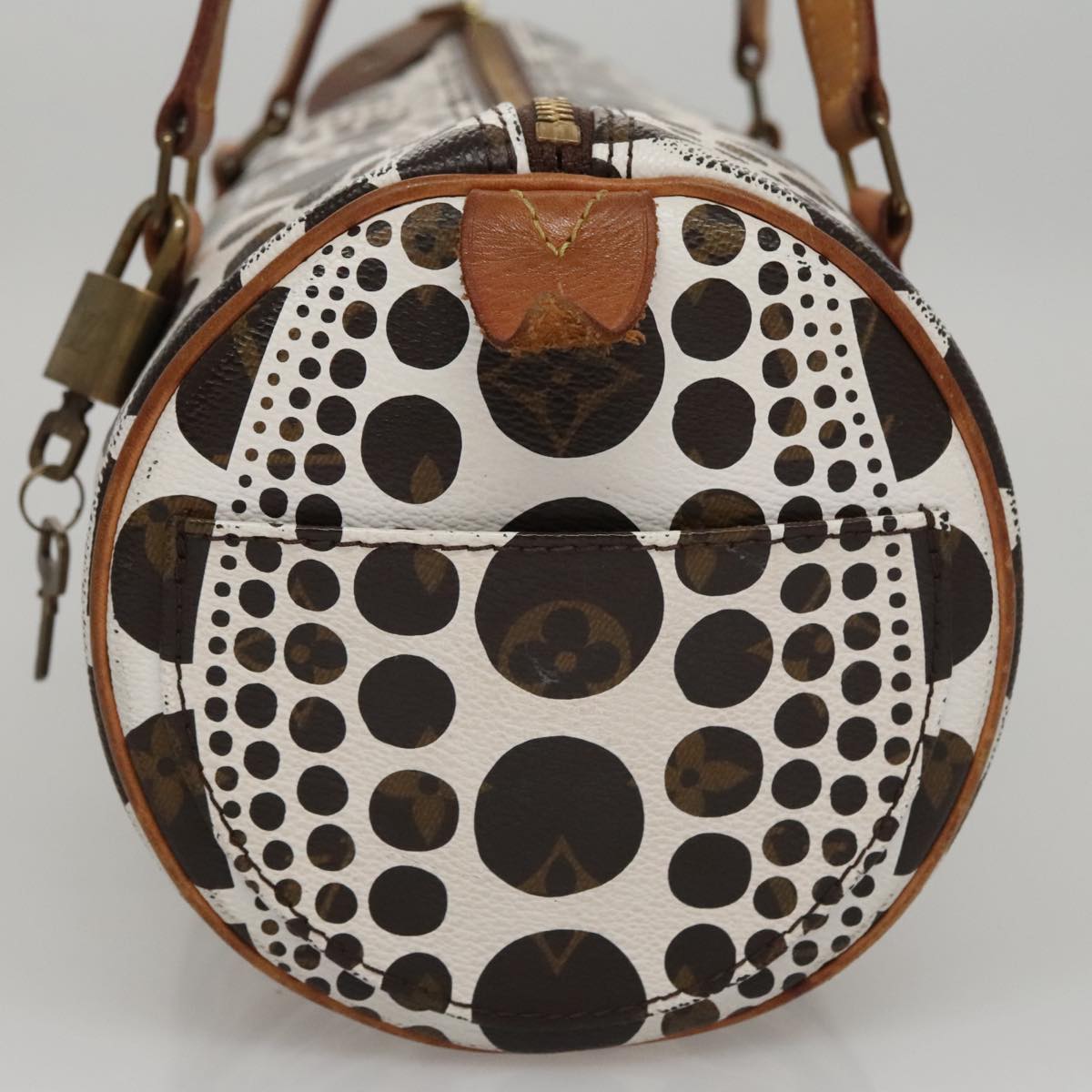 Louis Vuitton Papillon 30 White Canvas Handbag (Pre-Owned)