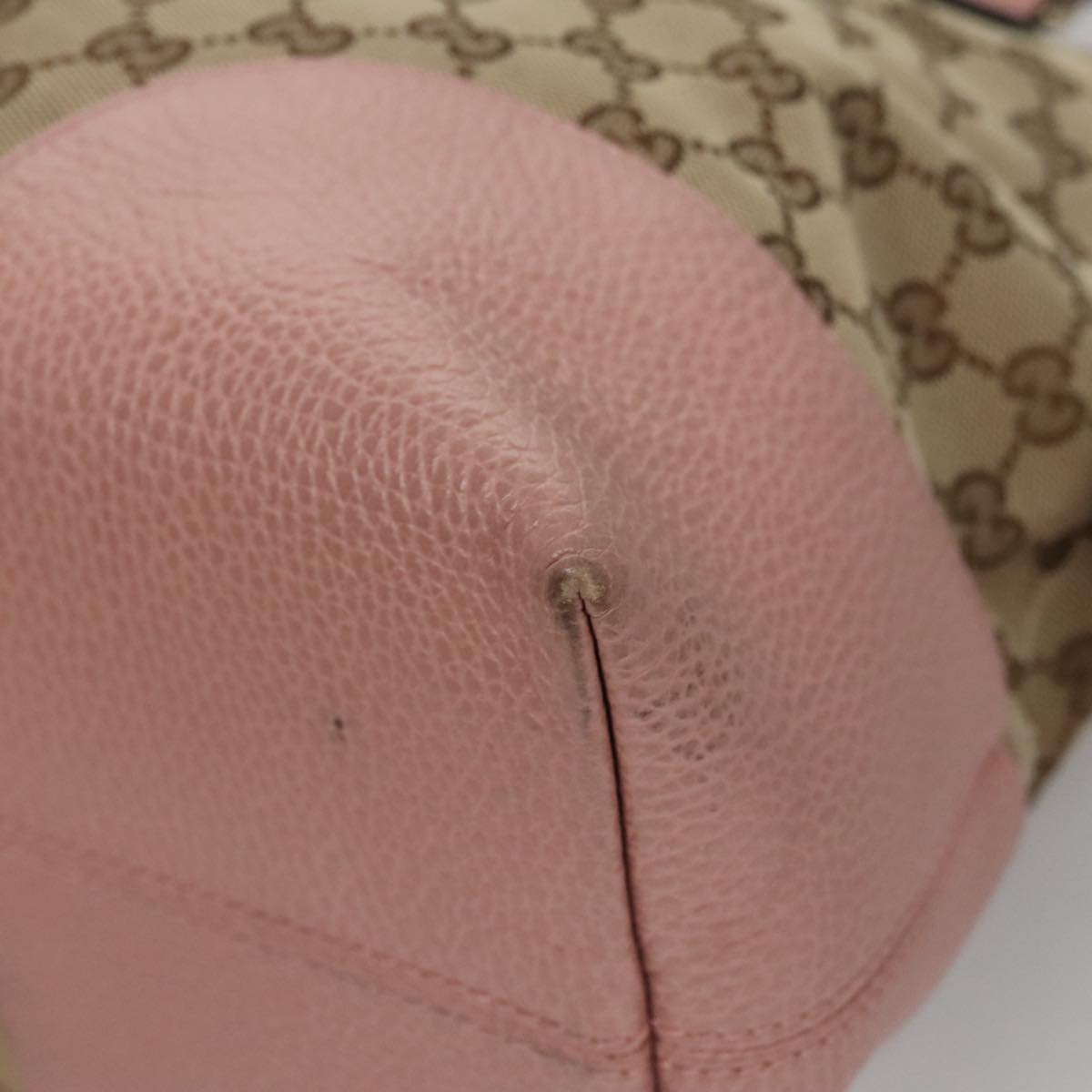 Gucci Bree Beige Canvas Shoulder Bag (Pre-Owned)