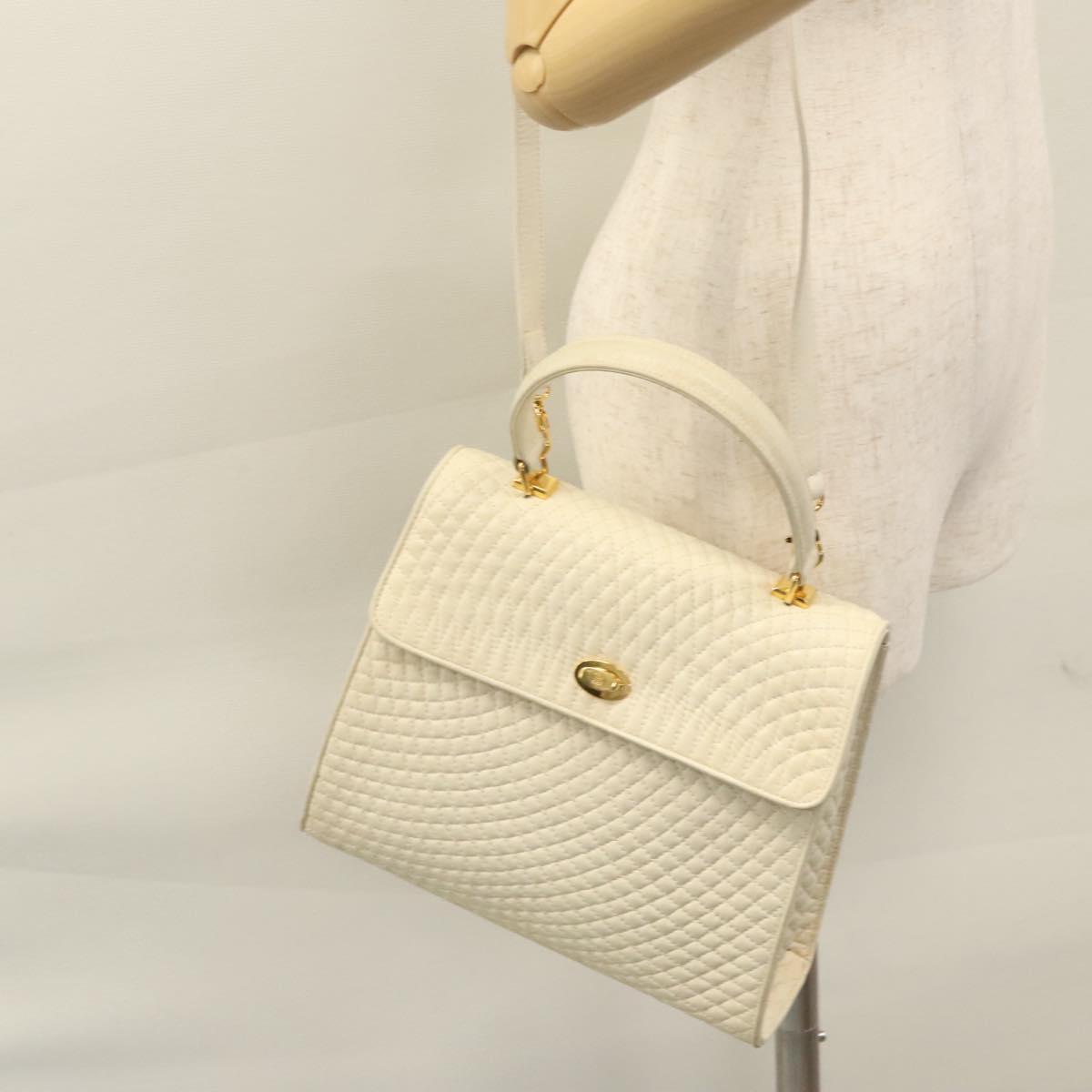 Bally White Leather Handbag (Pre-Owned)