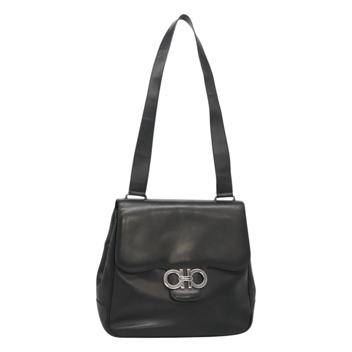 Salvatore Ferragamo Gancini Black Leather Shoulder Bag (Pre-Owned)