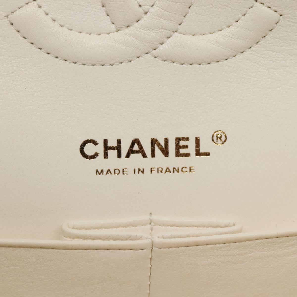 Chanel Double Flap White Leather Shoulder Bag (Pre-Owned)