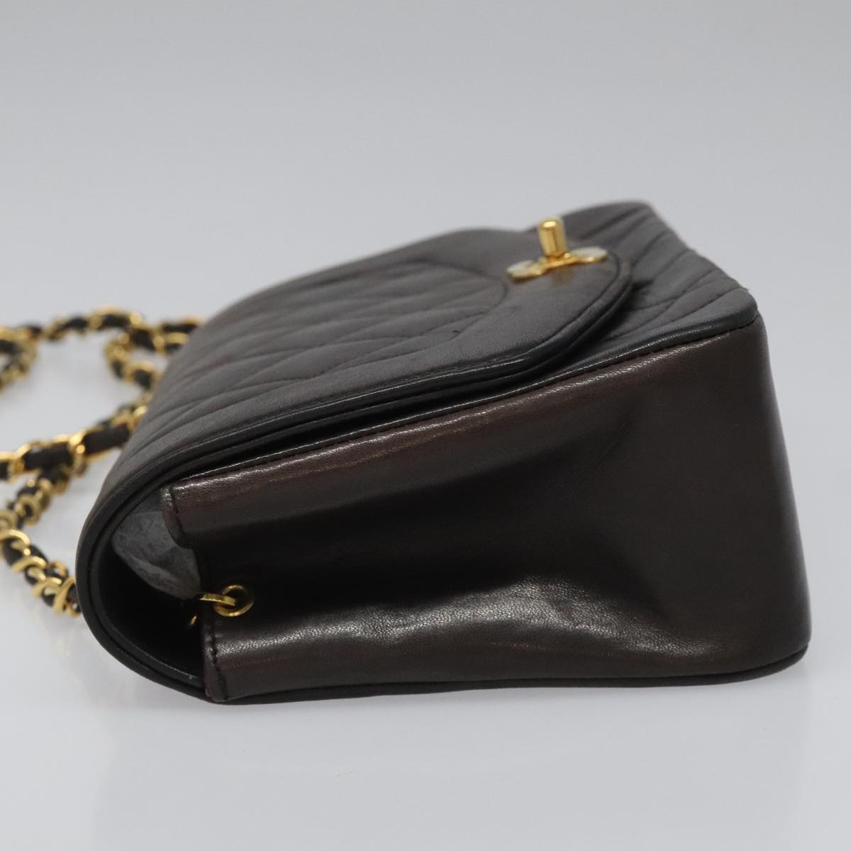 Chanel Diana Black Leather Shoulder Bag (Pre-Owned)