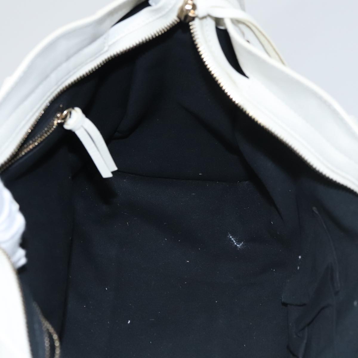 Balenciaga City White Leather Handbag (Pre-Owned)