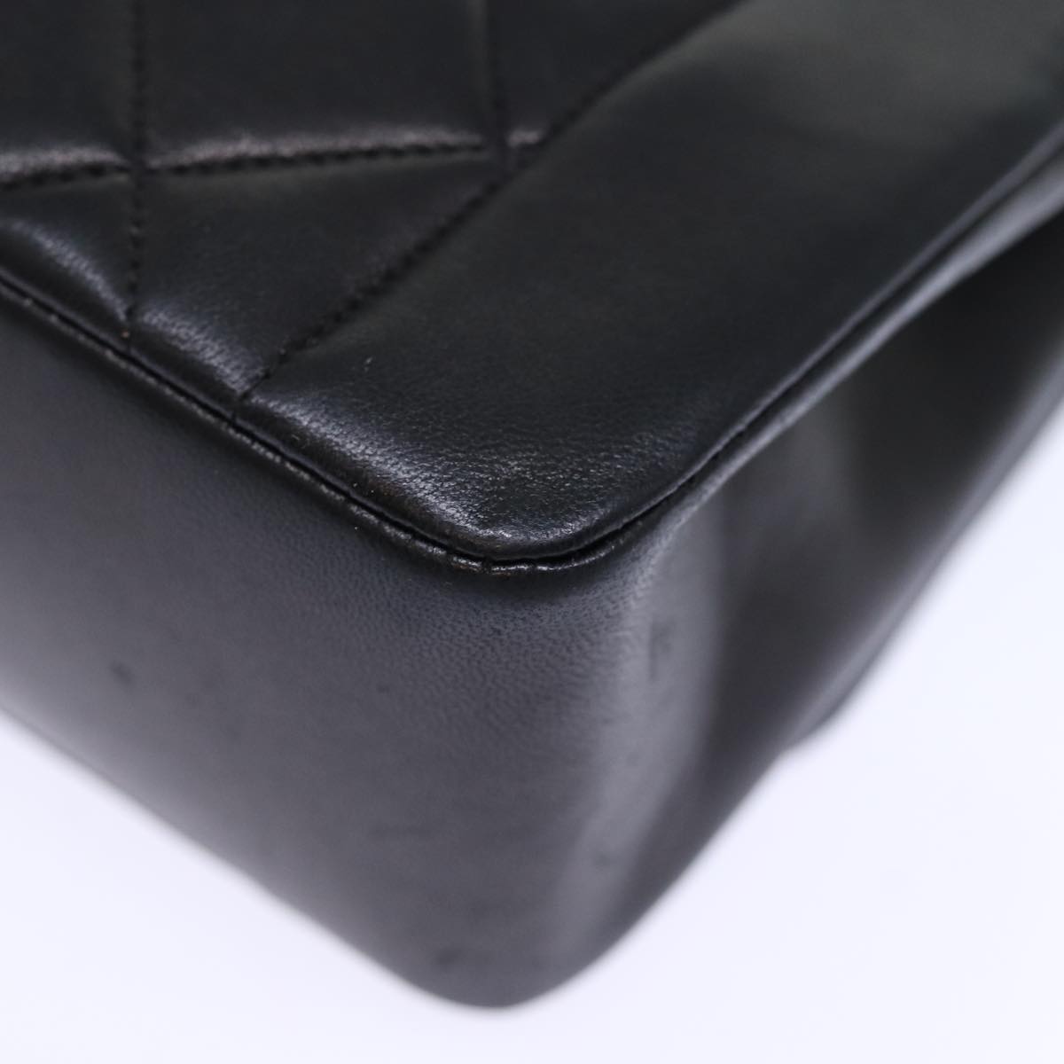 Chanel Diana Black Leather Shoulder Bag (Pre-Owned)