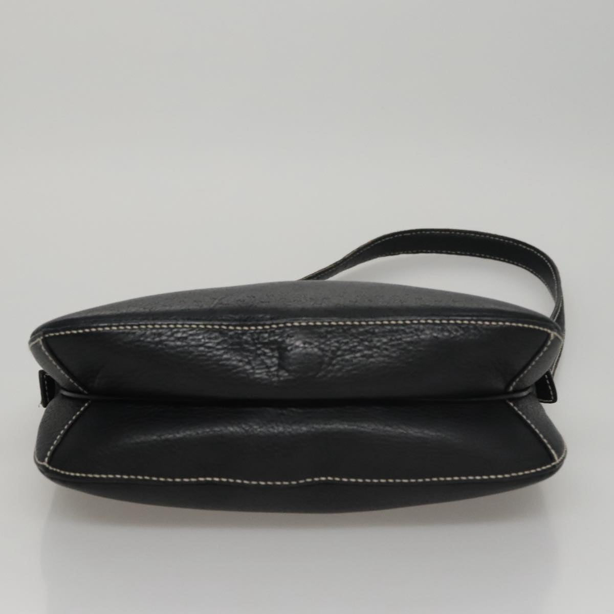 Salvatore Ferragamo Gancini Black Leather Shoulder Bag (Pre-Owned)