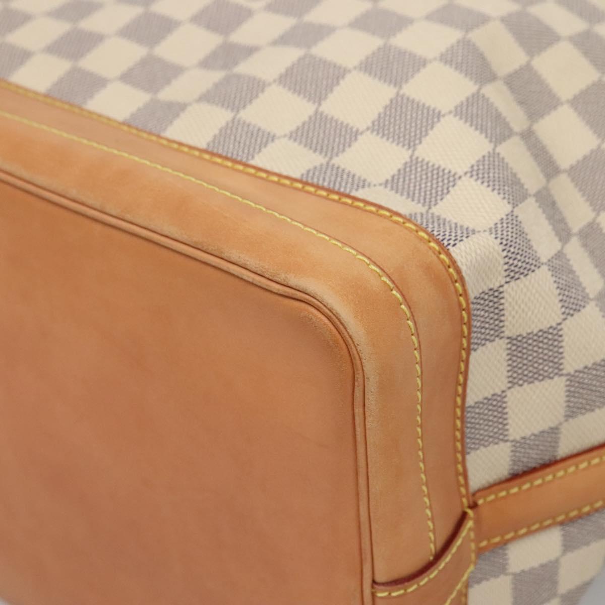 Louis Vuitton Noé White Canvas Shoulder Bag (Pre-Owned)