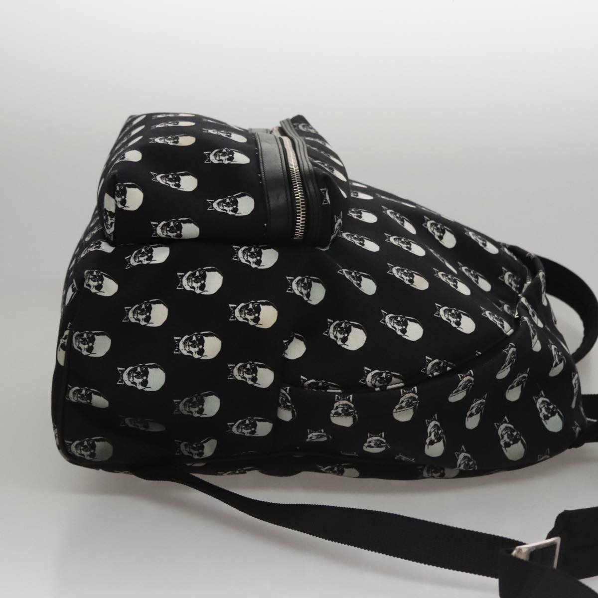 Yves Saint Laurent Black Synthetic Backpack Bag (Pre-Owned)