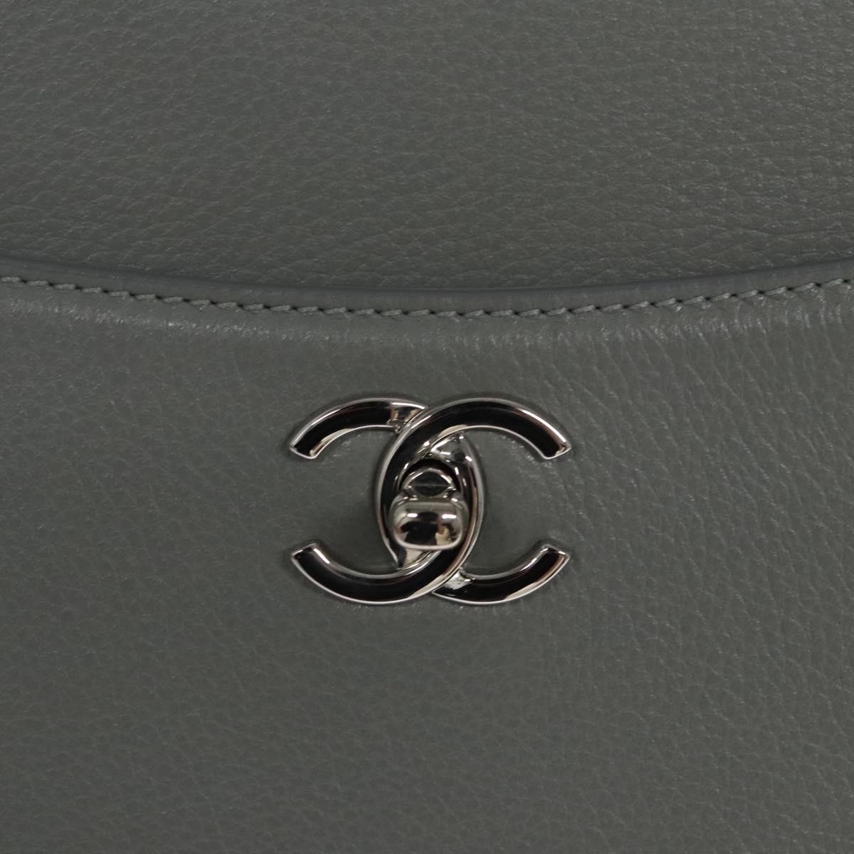 Chanel Executive Grey Leather Tote Bag (Pre-Owned)