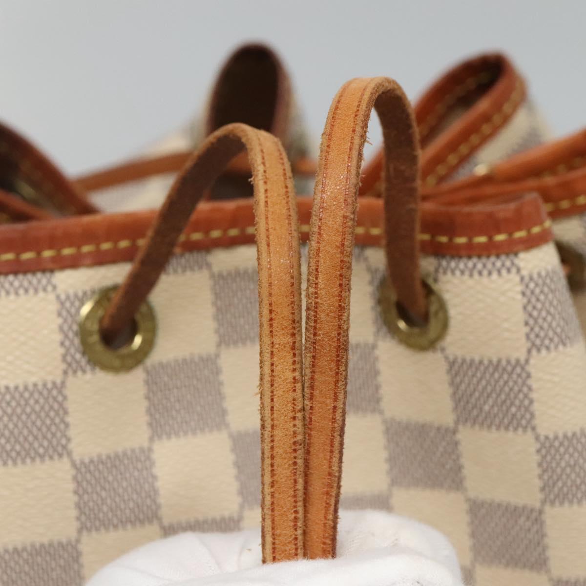 Louis Vuitton Noé White Canvas Shoulder Bag (Pre-Owned)