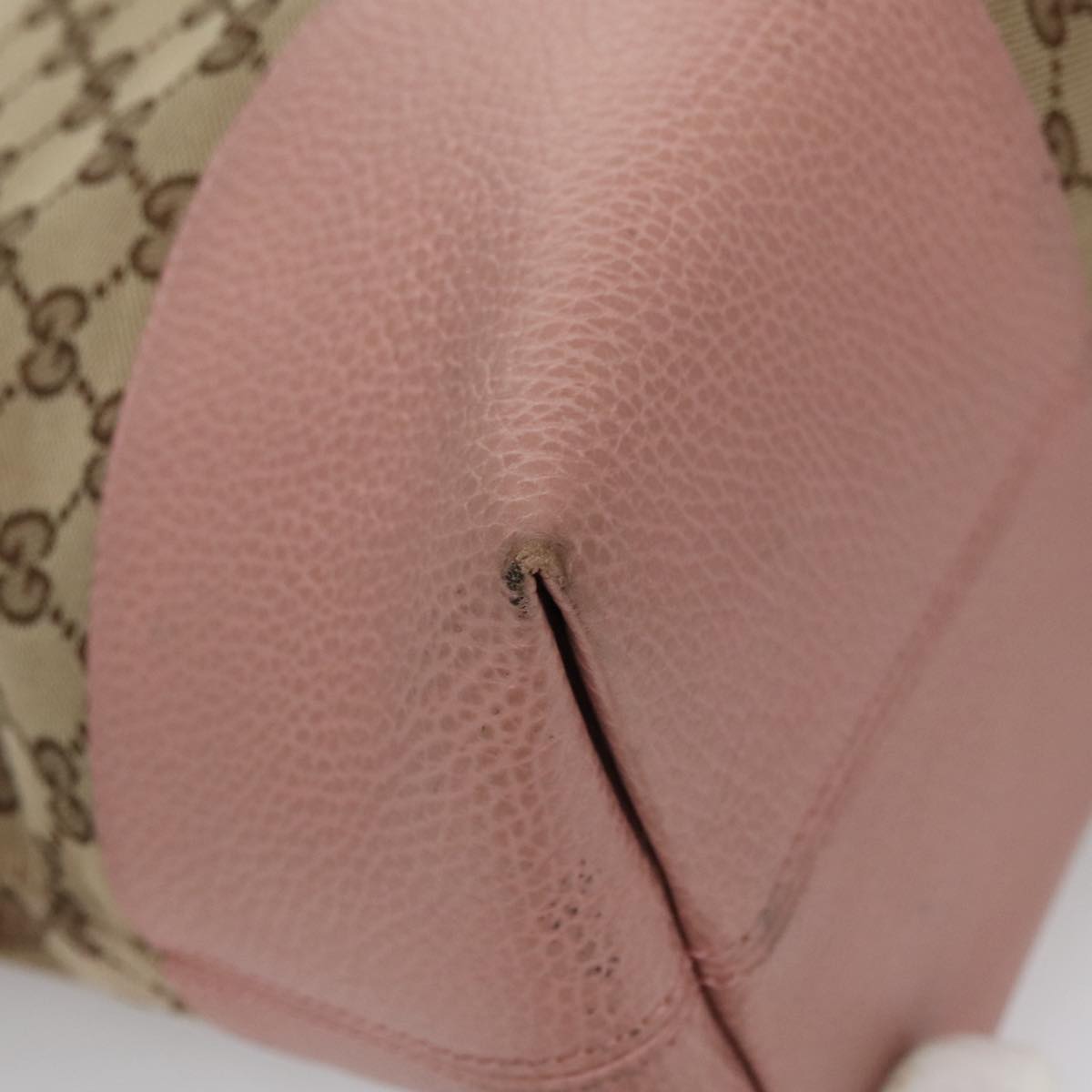 Gucci Bree Beige Canvas Shoulder Bag (Pre-Owned)