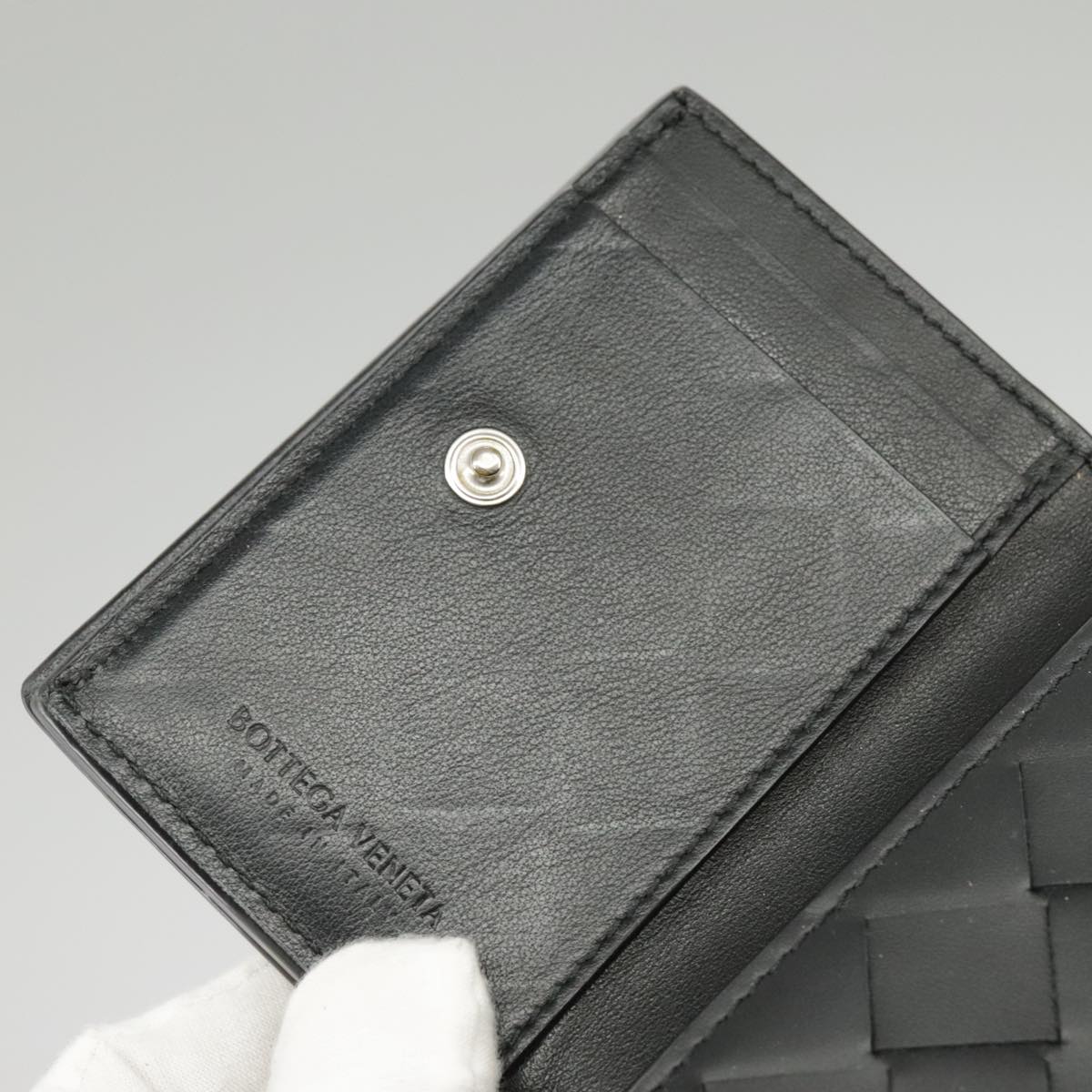 Bottega Veneta Intrecciato Black Leather Wallet (Pre-Owned)