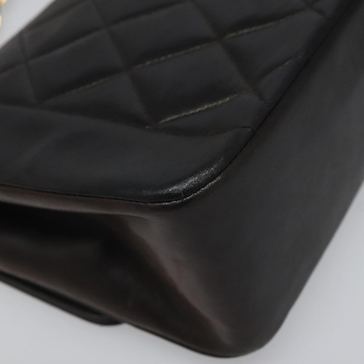 Chanel Diana Black Leather Shoulder Bag (Pre-Owned)