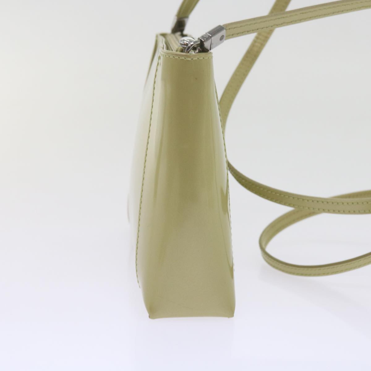 Dior Beige Patent Leather Shoulder Bag (Pre-Owned)