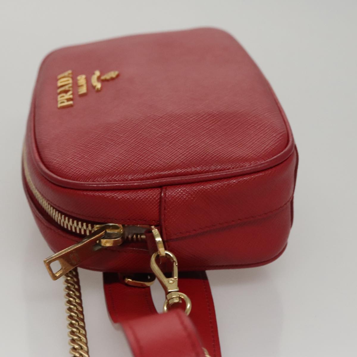 Prada Saffiano Red Leather Shoulder Bag (Pre-Owned)