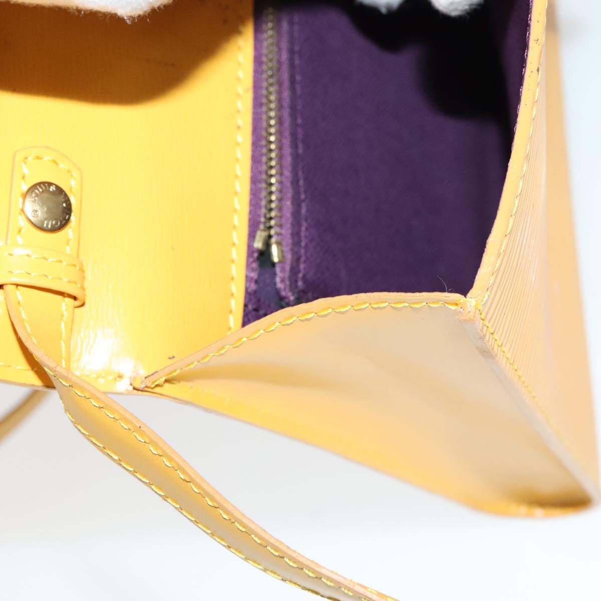 Louis Vuitton Arche Yellow Leather Shoulder Bag (Pre-Owned)
