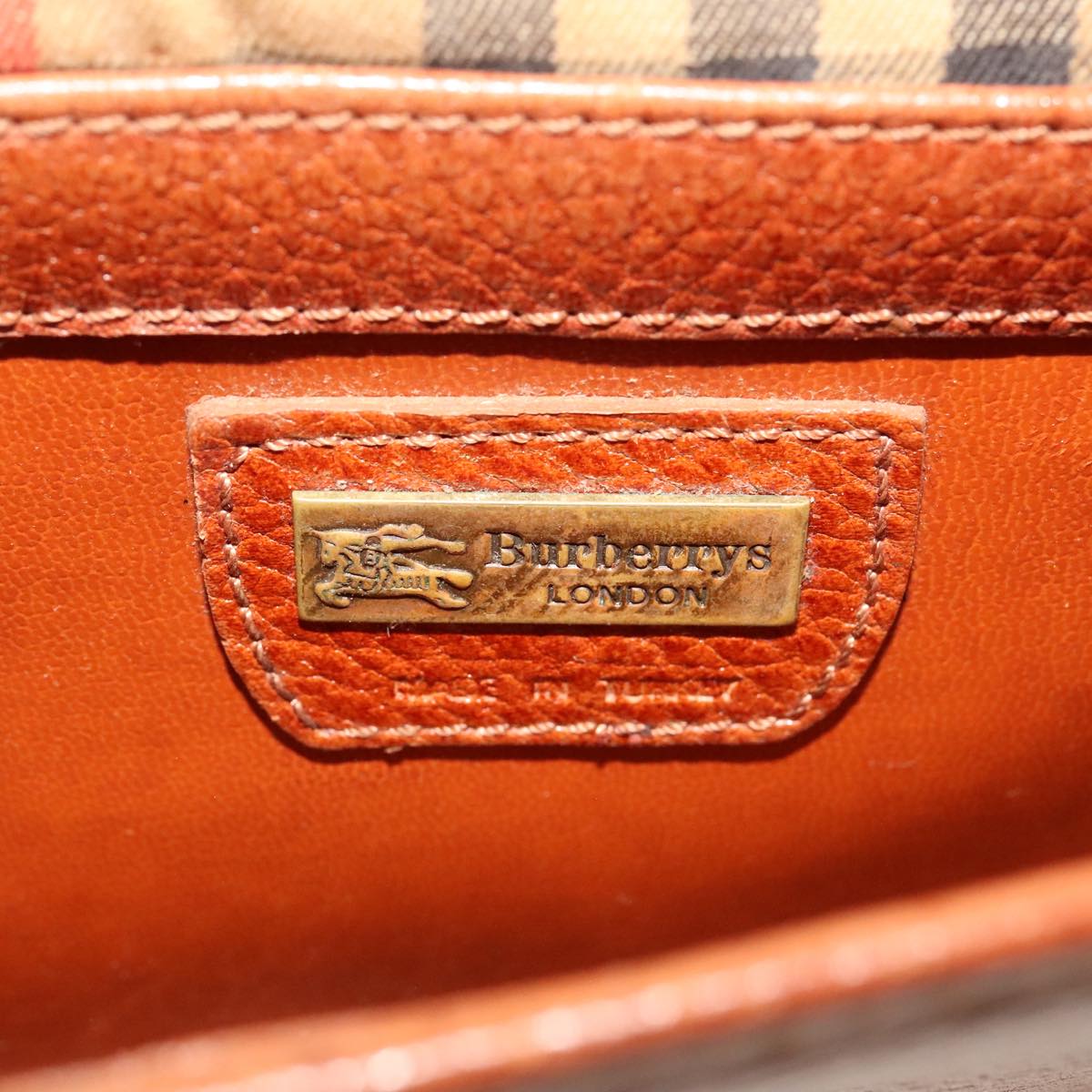 Burberry Brown Leather Clutch Bag (Pre-Owned)