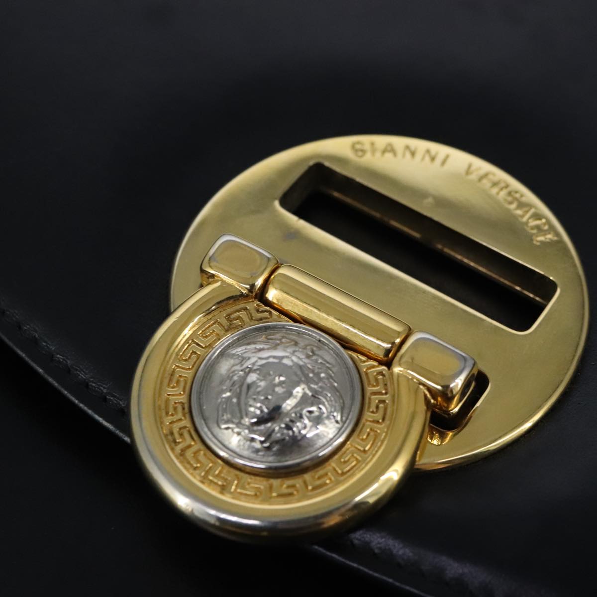 Versace Black Leather Shoulder Bag (Pre-Owned)