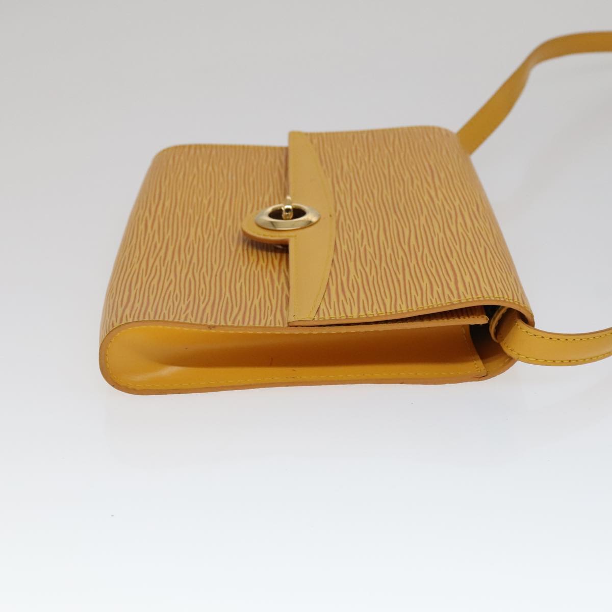 Louis Vuitton Arche Yellow Leather Shoulder Bag (Pre-Owned)