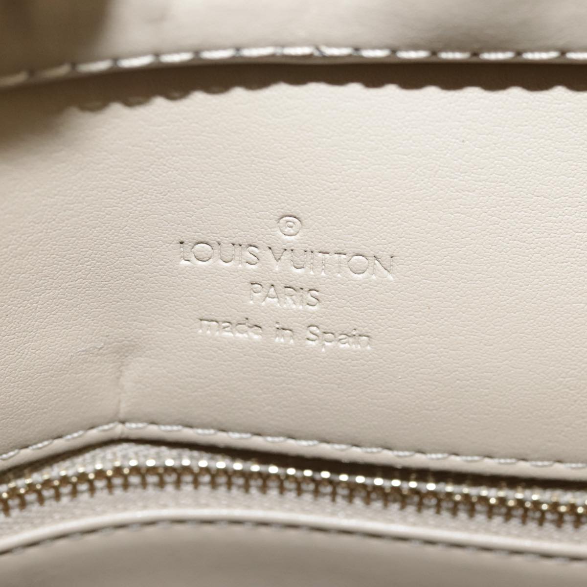 Louis Vuitton Houston Beige Patent Leather Handbag (Pre-Owned)