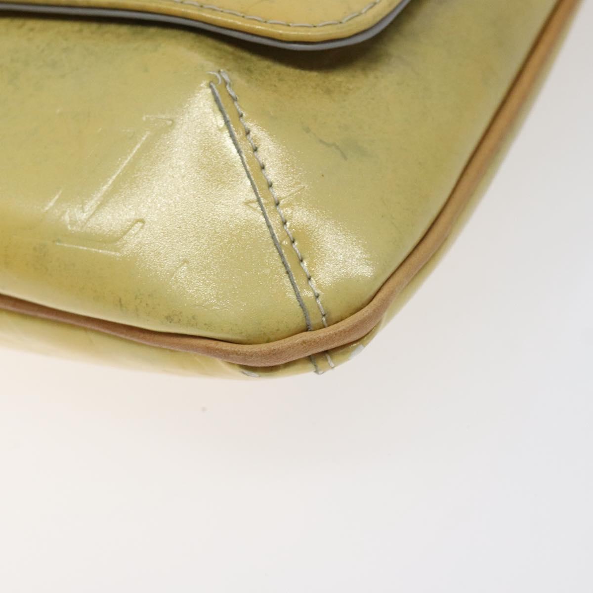 Louis Vuitton Thompson Street Beige Patent Leather Shoulder Bag (Pre-Owned)